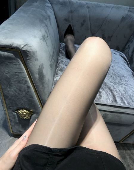 巨大女英雄