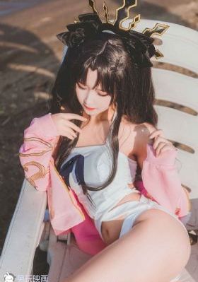 扒开黑女人的p大荫蒂