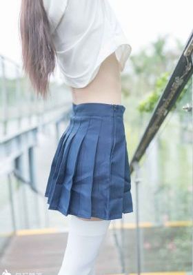女人扒开尿口让男人桶