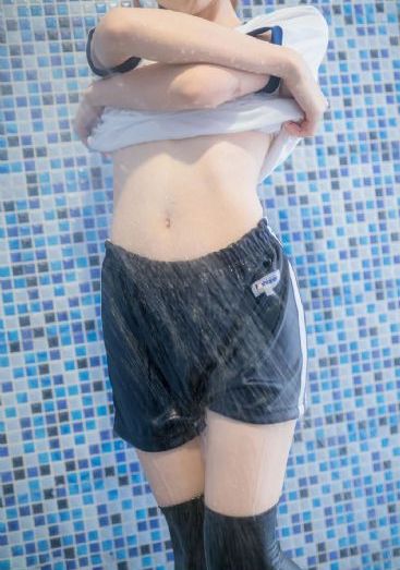 裸体监狱 三级
